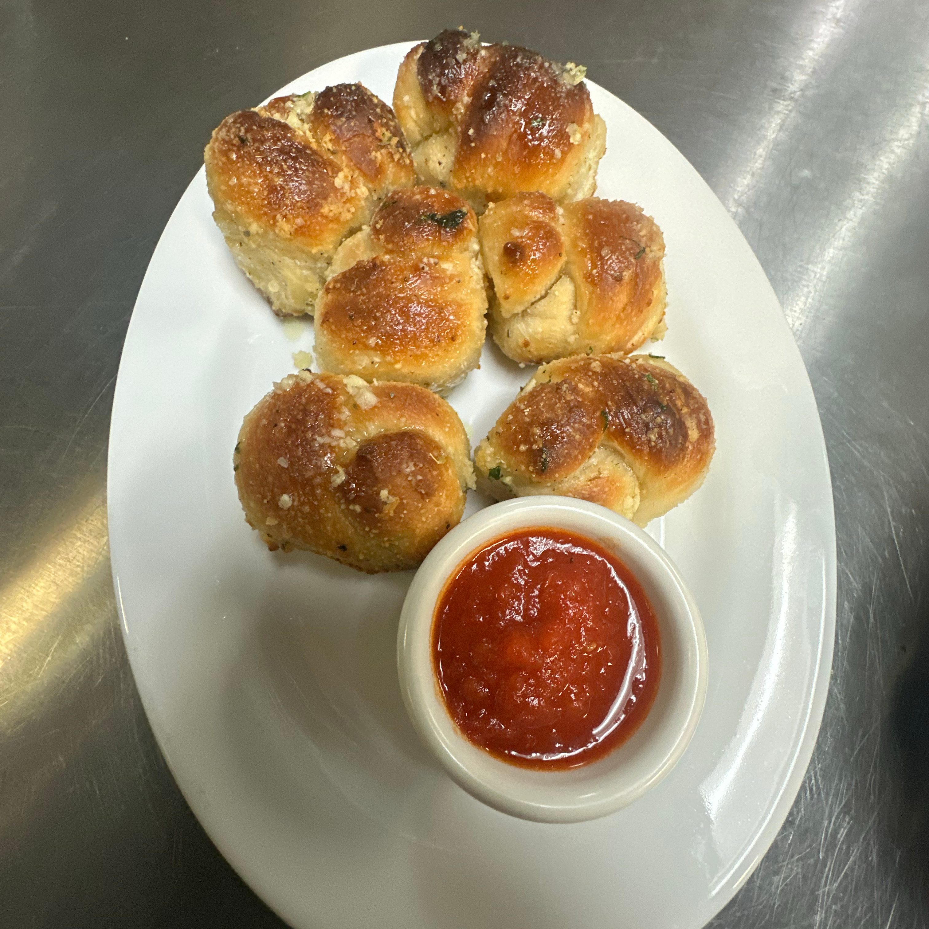 Garlic Knots.